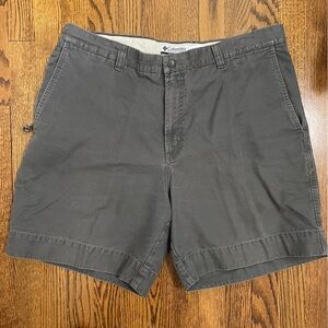 Columbia Men's Sportswear Outdoor Utility Short Gray Size 38
